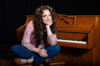 Kyra Kennedy as Carole King